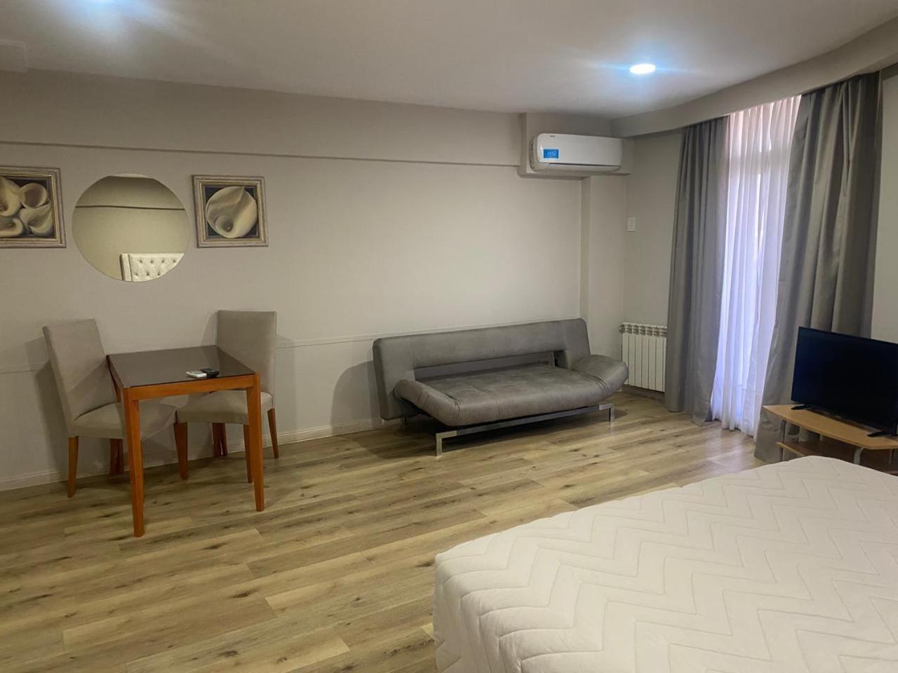 Hotel Howard Johnson Росарио Экстерьер фото