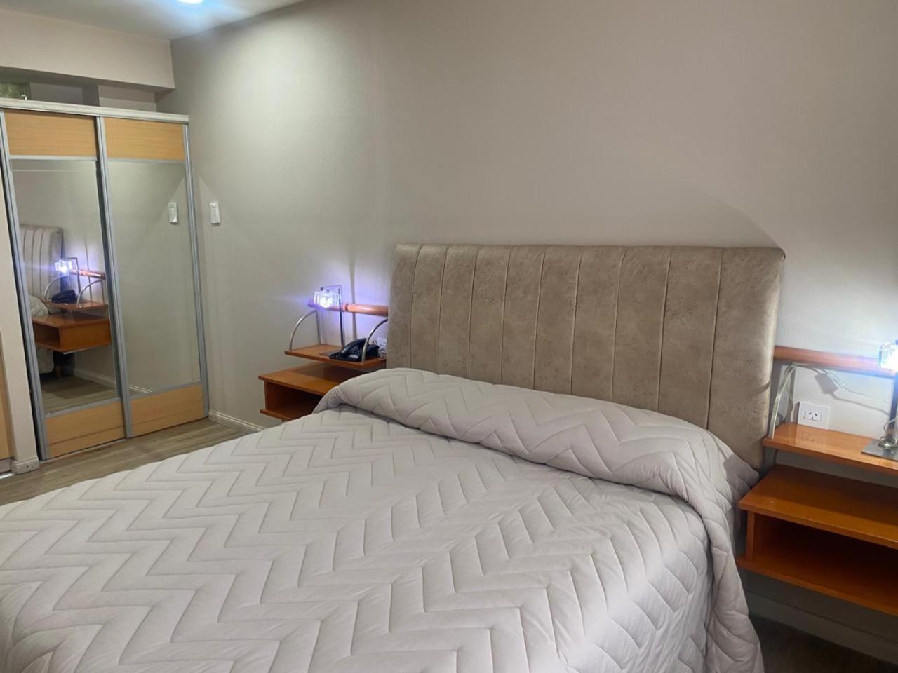 Hotel Howard Johnson Росарио Экстерьер фото