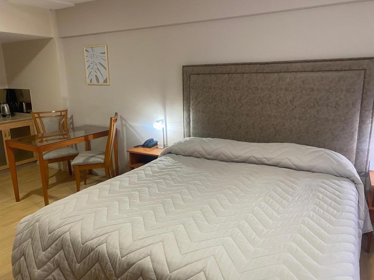 Hotel Howard Johnson Росарио Экстерьер фото