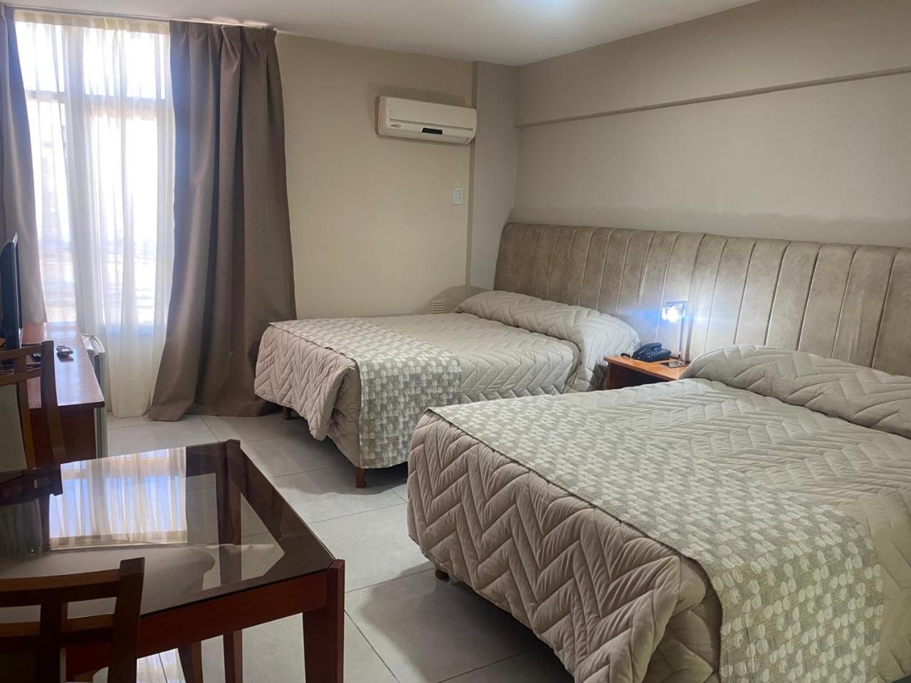 Hotel Howard Johnson Росарио Экстерьер фото