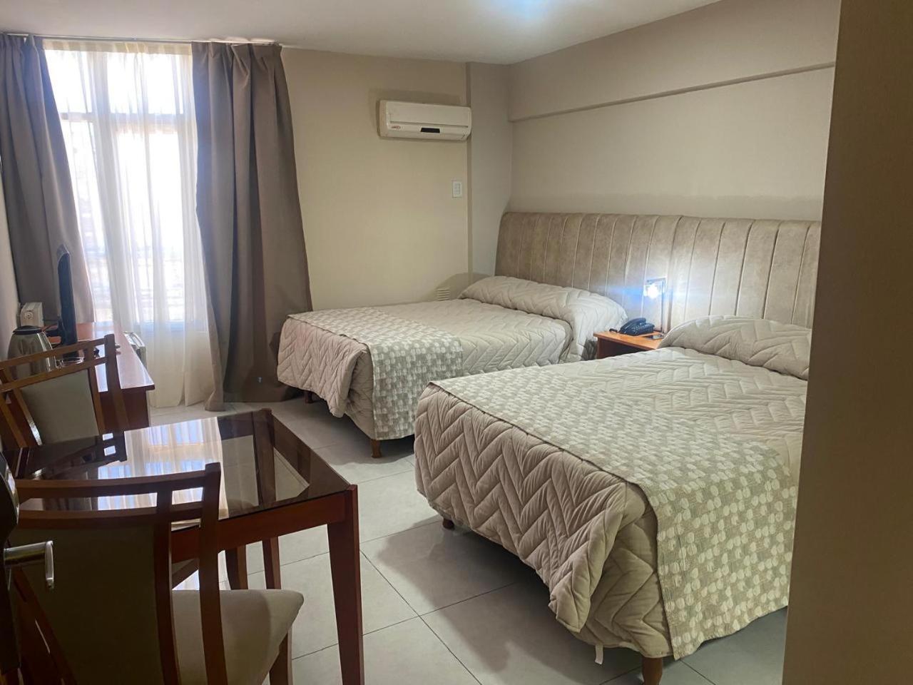 Hotel Howard Johnson Росарио Экстерьер фото