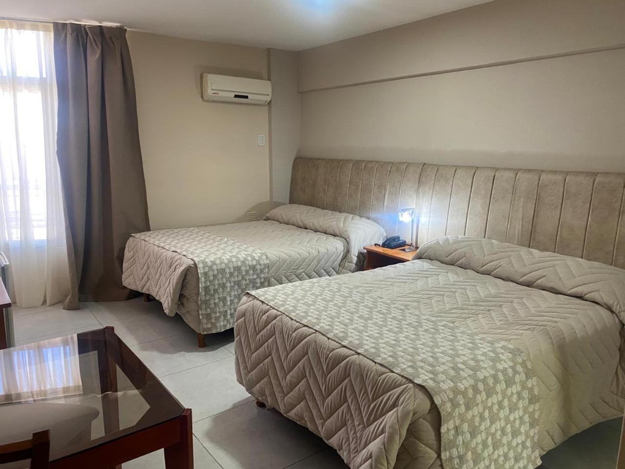 Hotel Howard Johnson Росарио Экстерьер фото